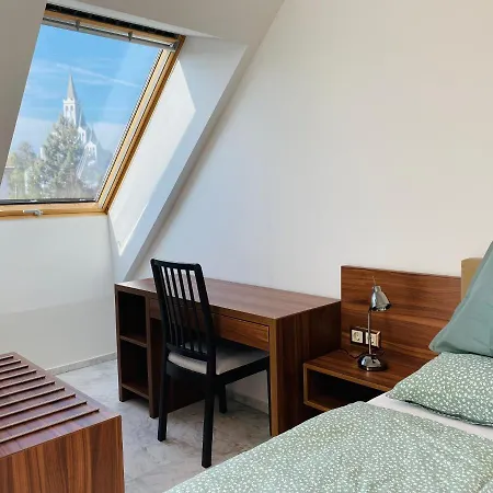 Lotusblüte In Mit Tiefgarage Und Panoramaterrasse Appartement Hévíz