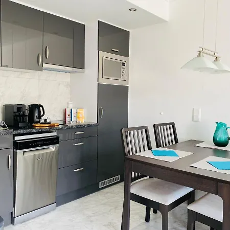 Lotusbluete In Mit Tiefgarage Und Panoramaterrasse アパート