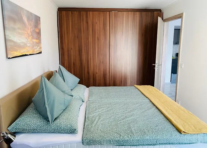 Lotusblüte In Mit Tiefgarage Und Panoramaterrasse Apartment Hévíz