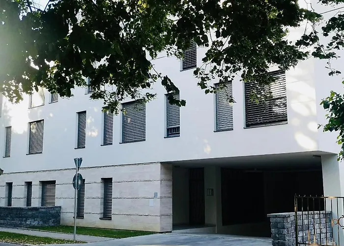 Lotusbluete In Mit Tiefgarage Und Panoramaterrasse *